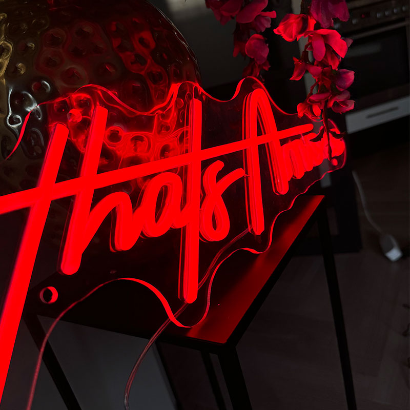 Neonskilt Kærlighed